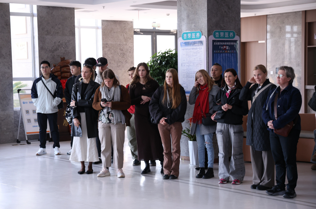 中外医养交流再添新篇！滨州医学院康复医学院携芬兰专家代表团到访山东杏罘医养集团